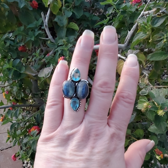 ***Sale*** New Kyanite & Blue Topaz 925 Silver Ring. - Picture 6 of 10